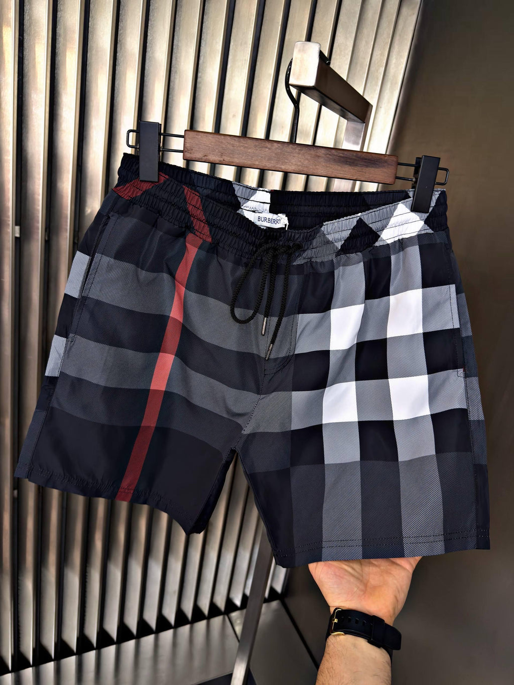 Burberry Deniz Şort