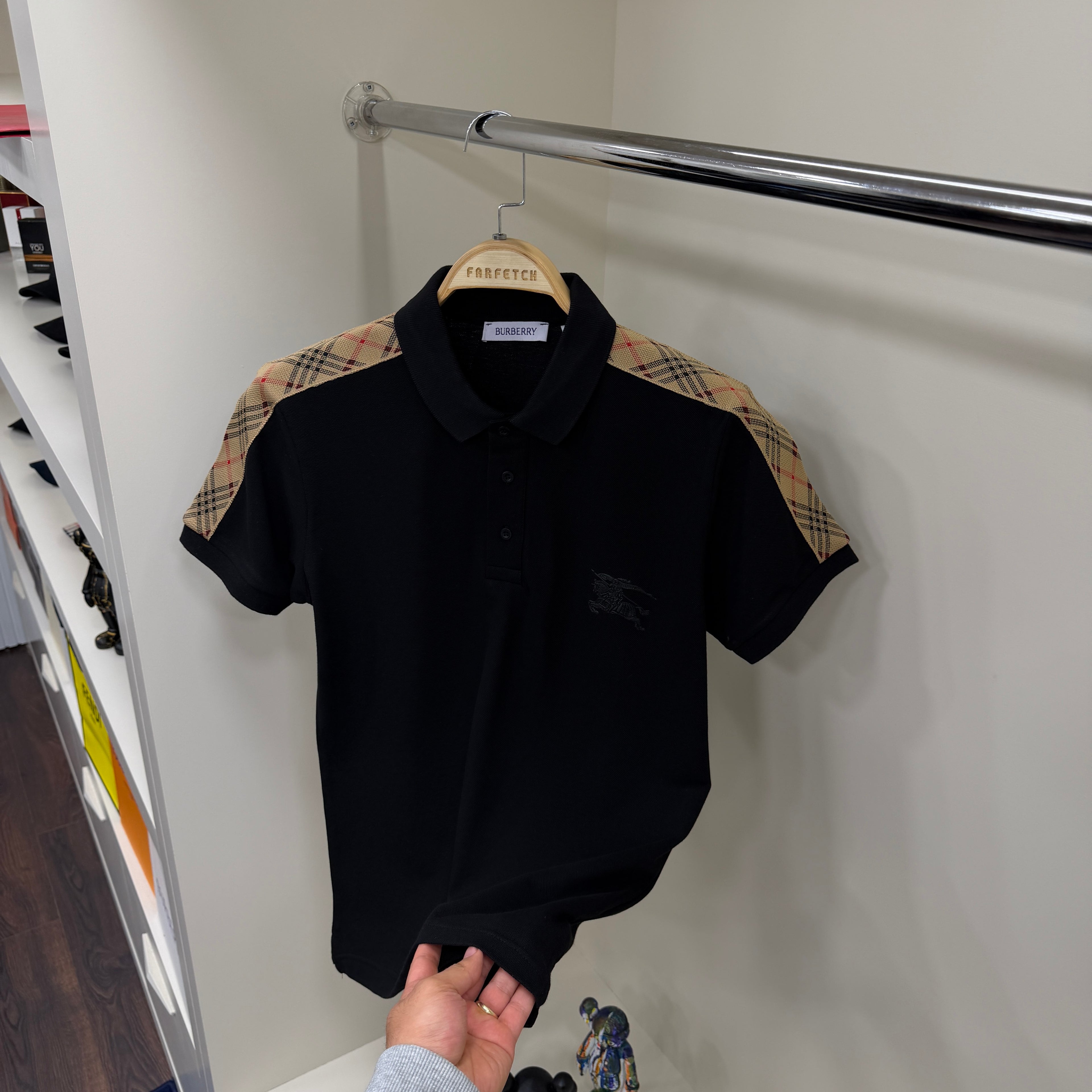 Burberry Omuz Detay Siyah Polo Yaka Tshirt