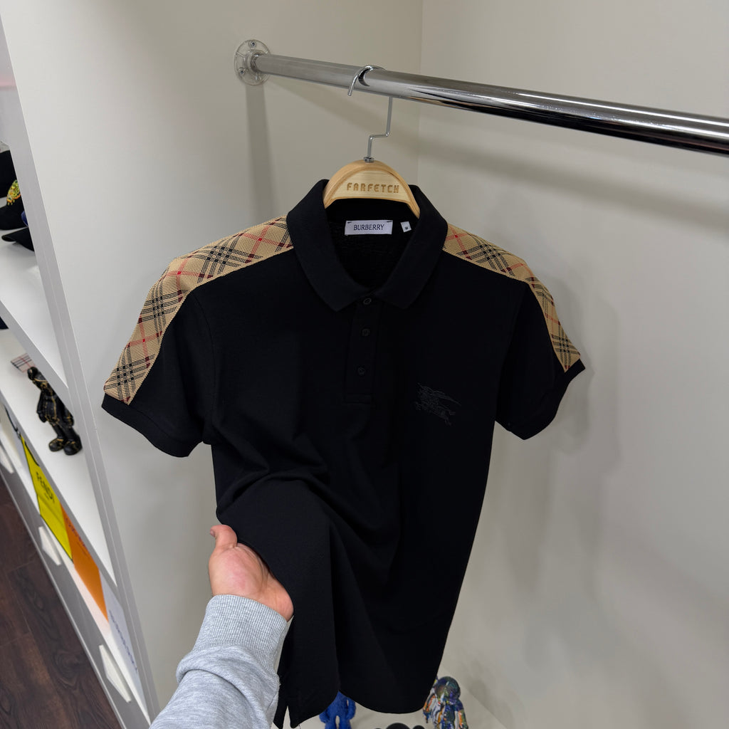 Burberry Omuz Detay Siyah Polo Yaka Tshirt