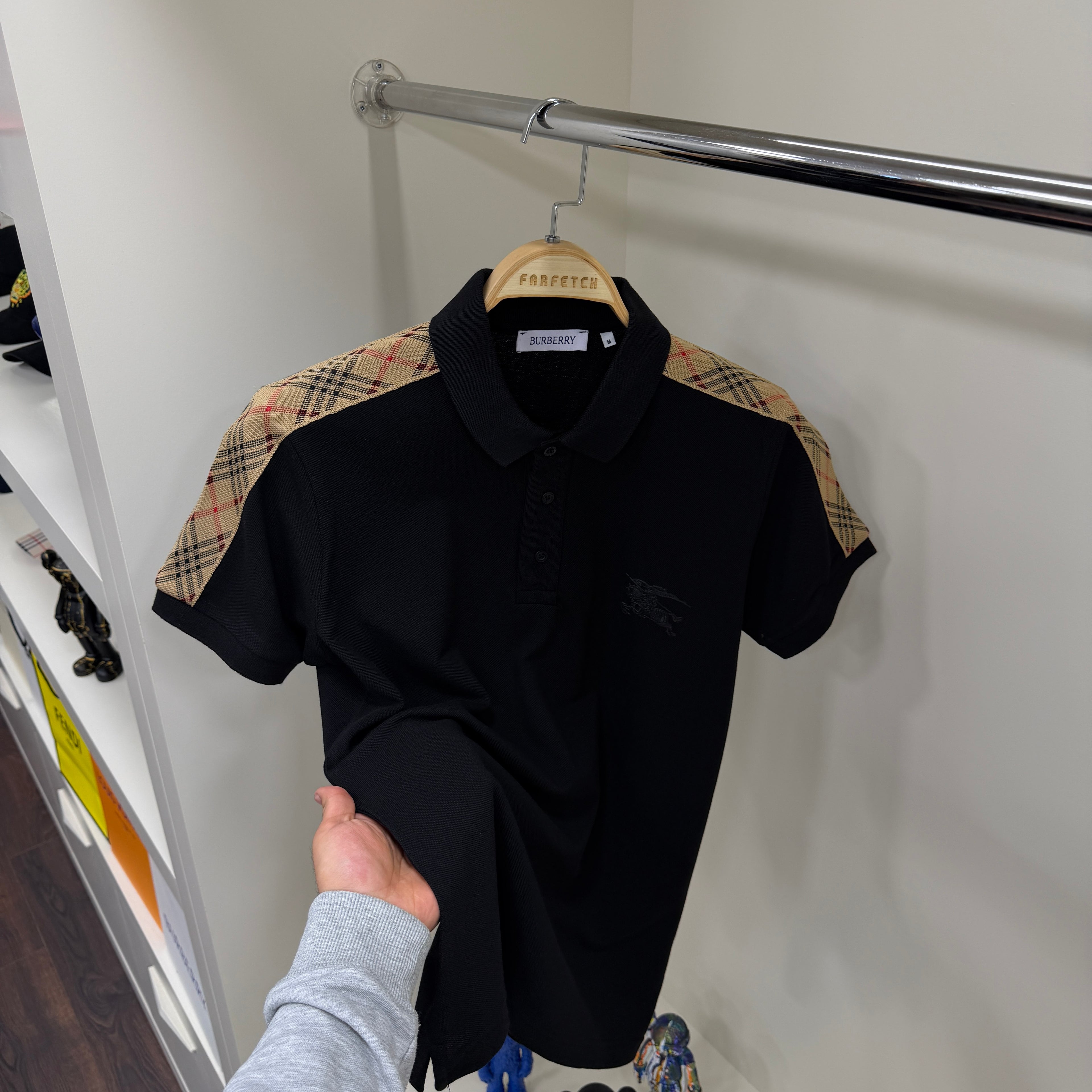 Burberry Omuz Detay Siyah Polo Yaka Tshirt