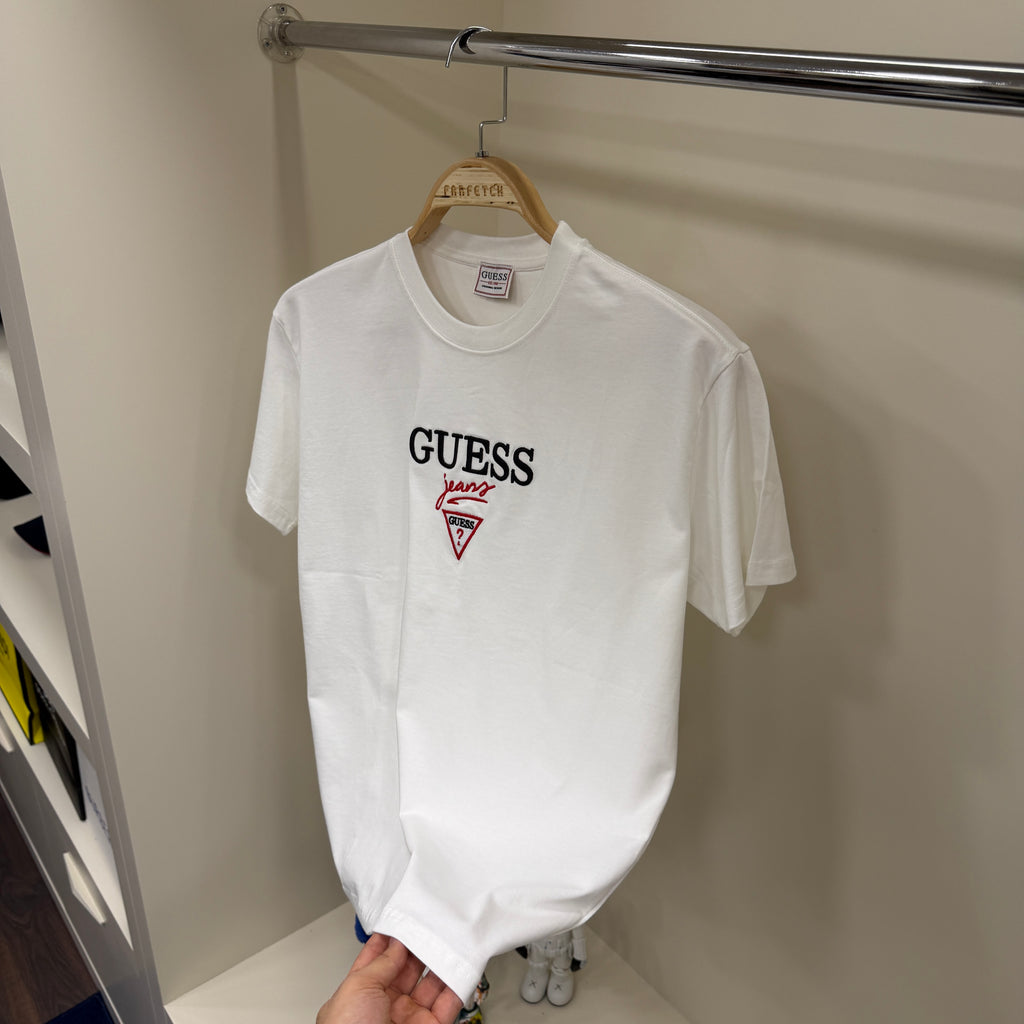 Guess Göğüs Detay Beyaz T-Shirt
