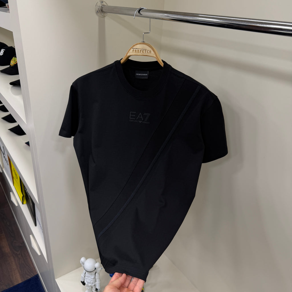 Emporio Armani Göğüs Detay Siyah  T-Shirt