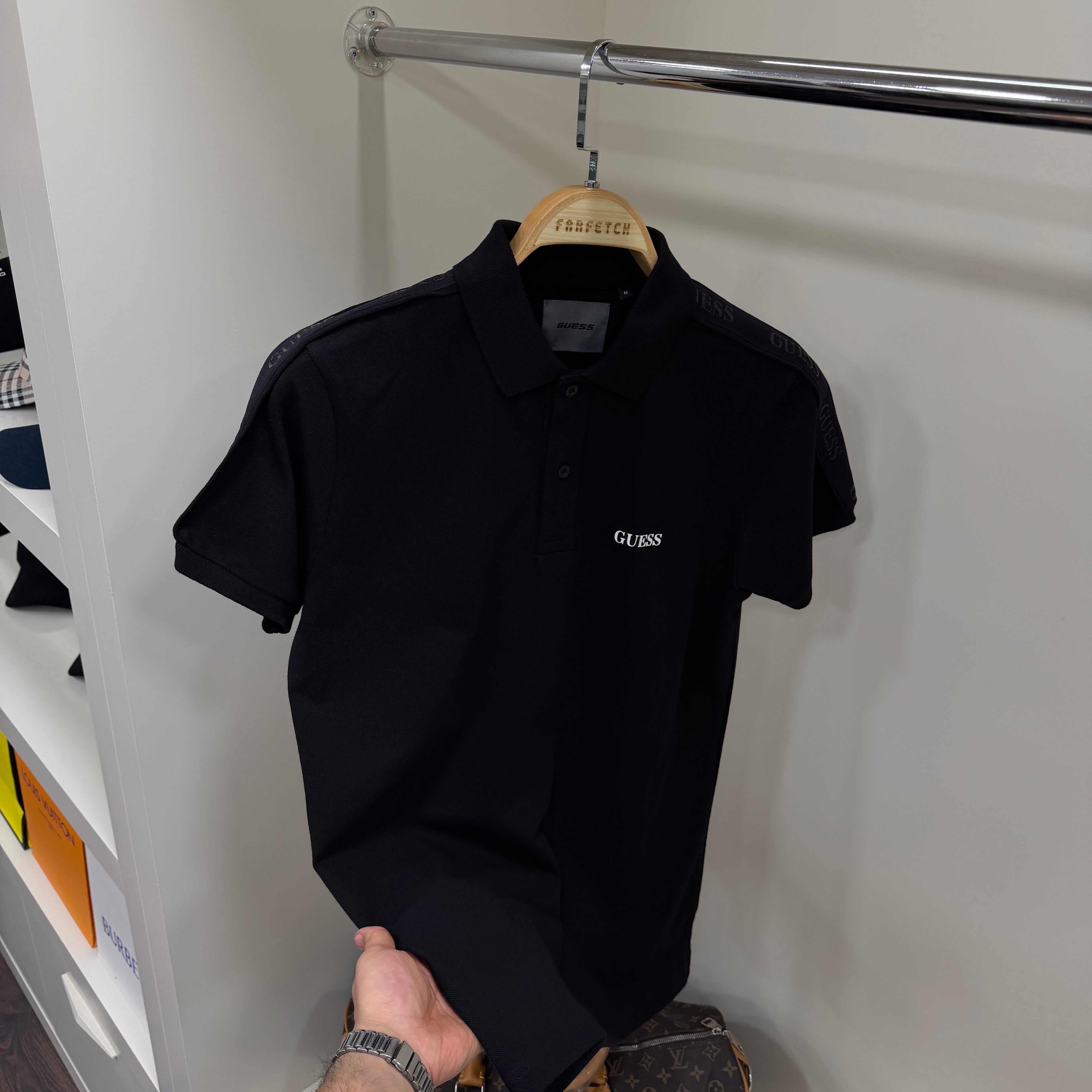 Guess Omuz Detay Polo Yaka Tshirt