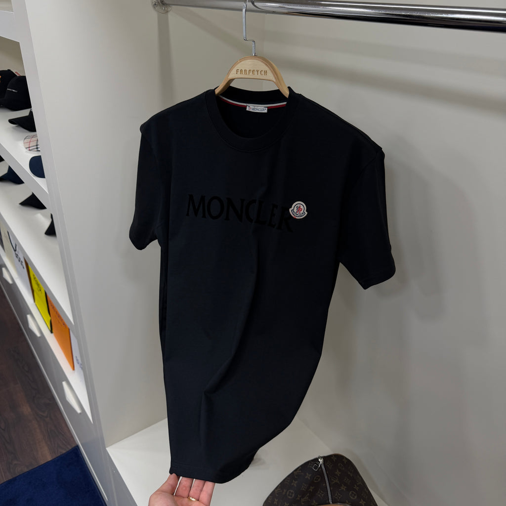 Moncler Göğüs Detay Siyah T-Shirt
