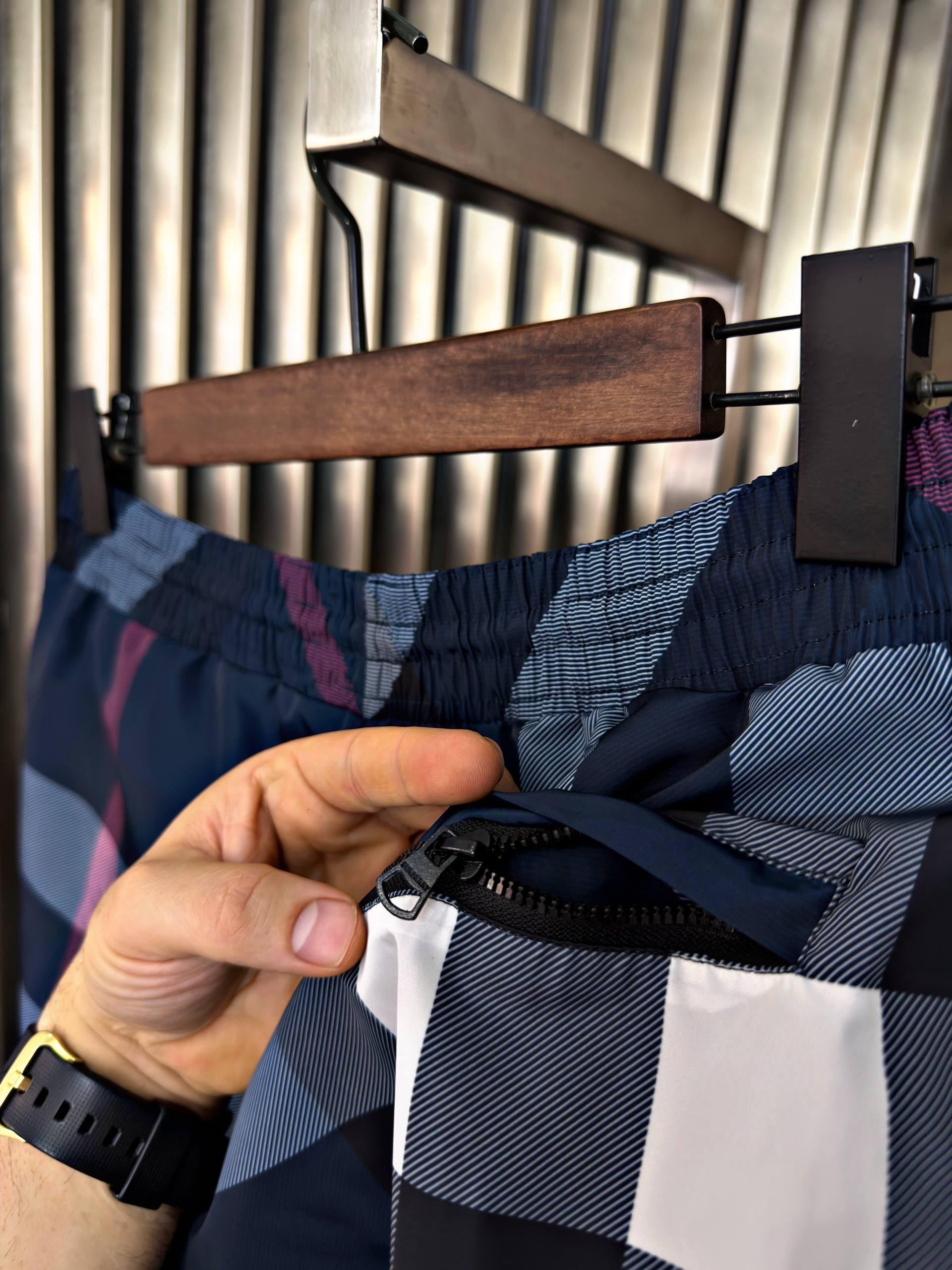 Burberry Deniz Şort